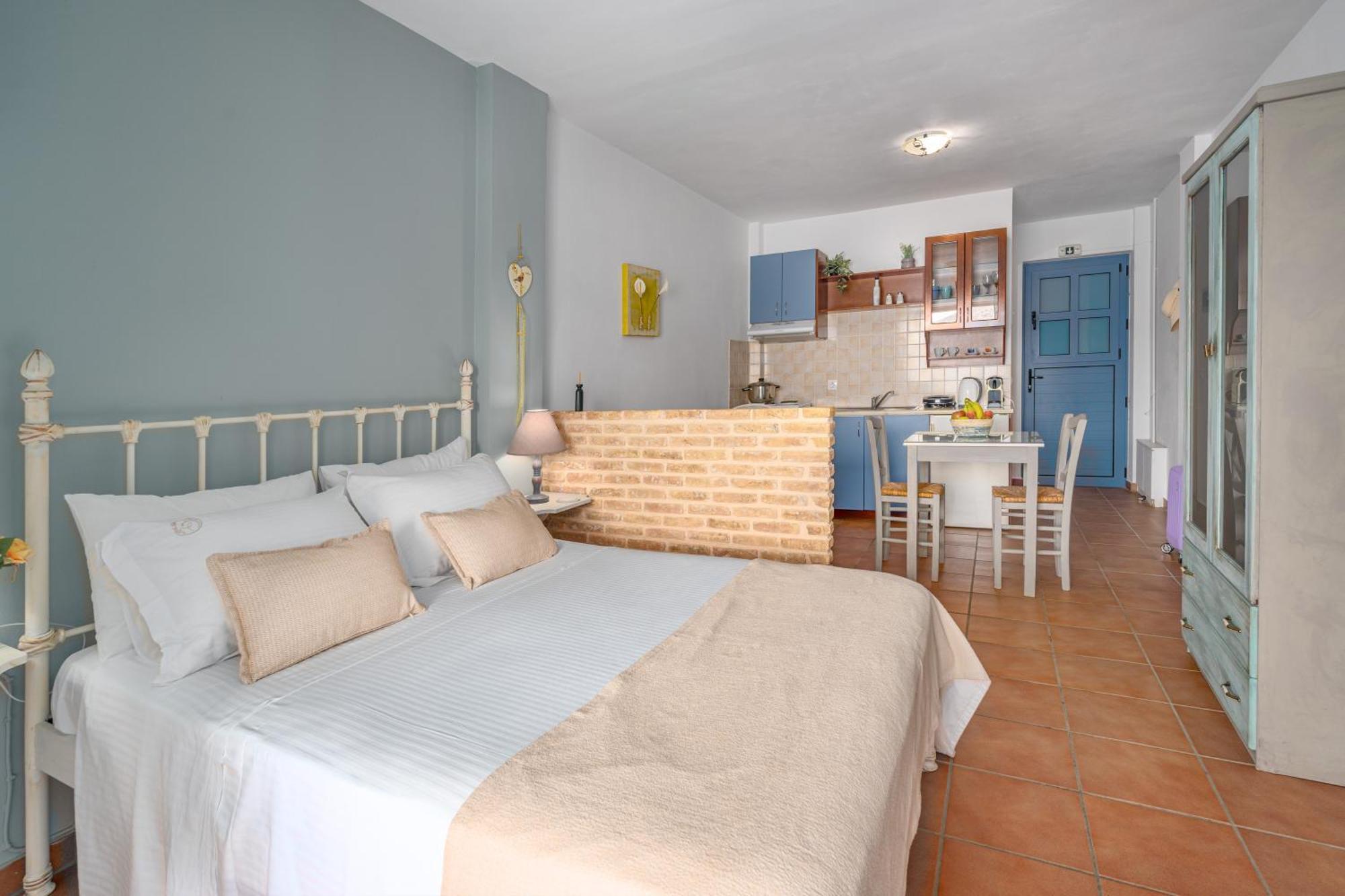 Niovi Seaview Apartments Agioi Apostoli Exterior foto